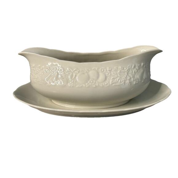 EUC Harmony House Bounty Gravy Boat w/ Attached Underplate Fine China 2516 Japan - Picture 7 of 14